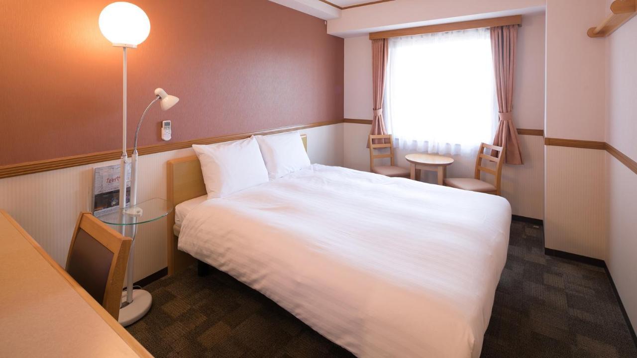 Toyoko Inn Hakata-Guchi Ekimae Fukuoka  Buitenkant foto