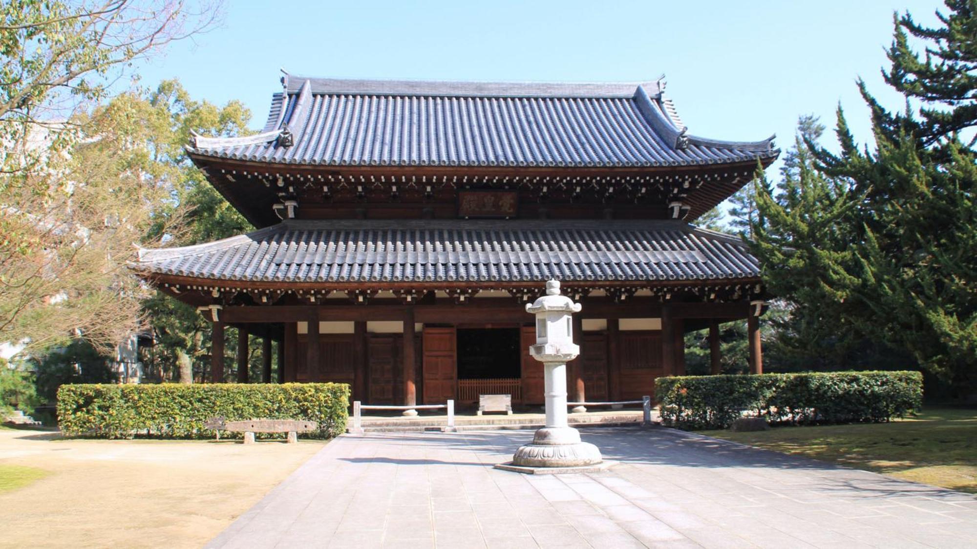 Toyoko Inn Hakata-Guchi Ekimae Fukuoka  Buitenkant foto