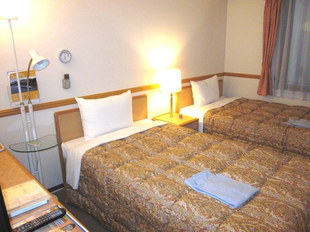 Toyoko Inn Hakata-Guchi Ekimae Fukuoka  Kamer foto